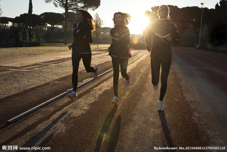 形成了一个 形成了一个